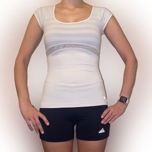 Rare Lululemon Top - White w/ Stripes - 4